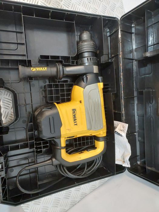 Перфоратор мережевий DeWalt D25733