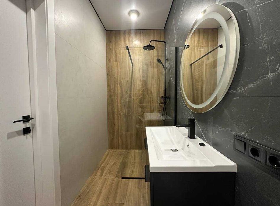 Продаж Будинок/Таунхаус 120 м2 з Сучасним ремонтом і власним подвір'ям