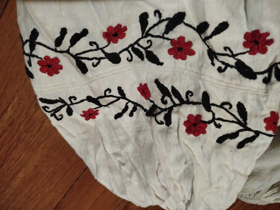 Вишита старовинна сорочка  та спідниця