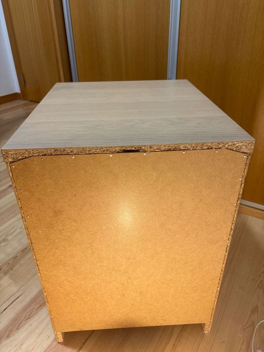 Mesa de Cabeceira