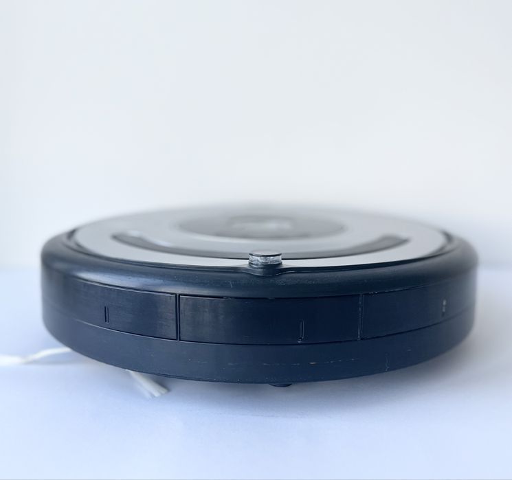 Робот пилосос IROBOT ROOMBA 561
