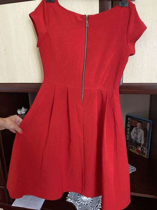 Плаття червоні