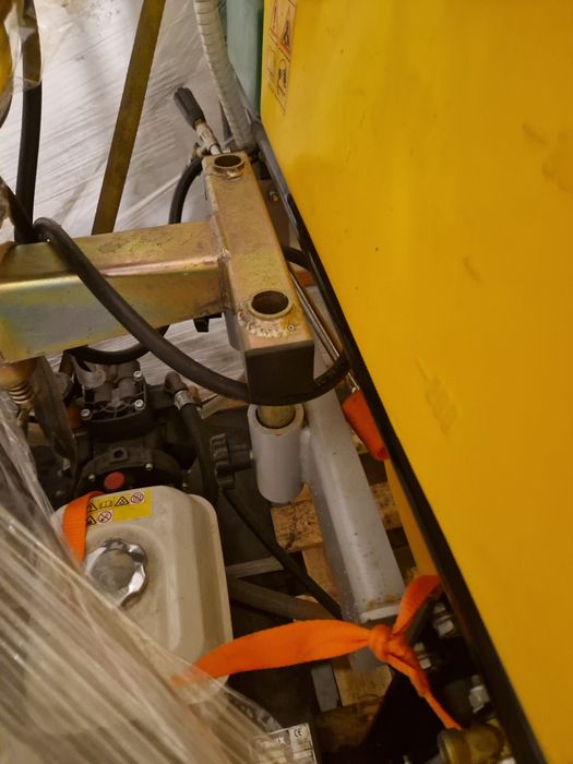 Pulverizador agrícola TOMIX PK 600 H4P (600 L) com motor – como novo