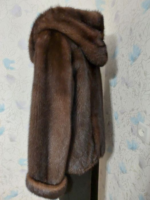 Натуральна норкова шубка