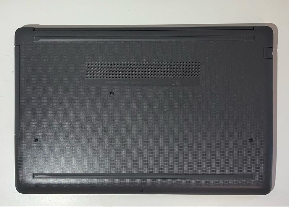 HP 250 g7 15.6” i5-8250U/8GB/120SSD/MX110/FHD