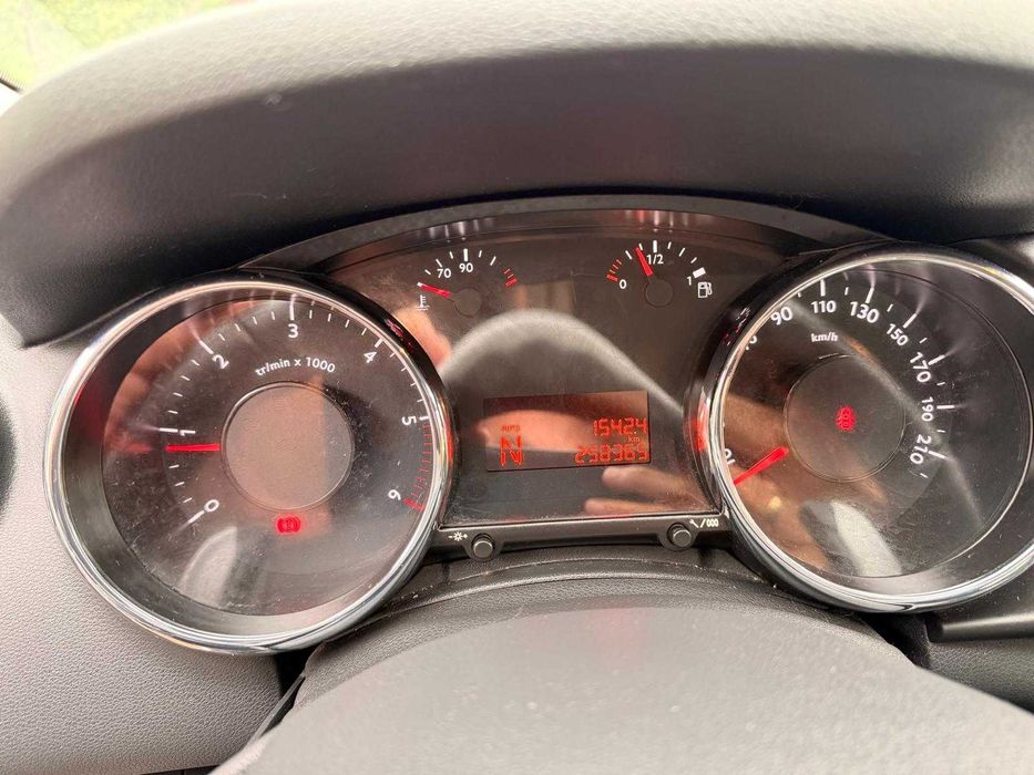 Peugeot 3008 1.6 HDI automat