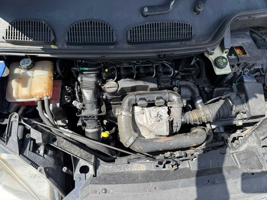 Ford c-max na części silnik 1.6 tdci 110km silnik/skrzynia/drzwi/maska