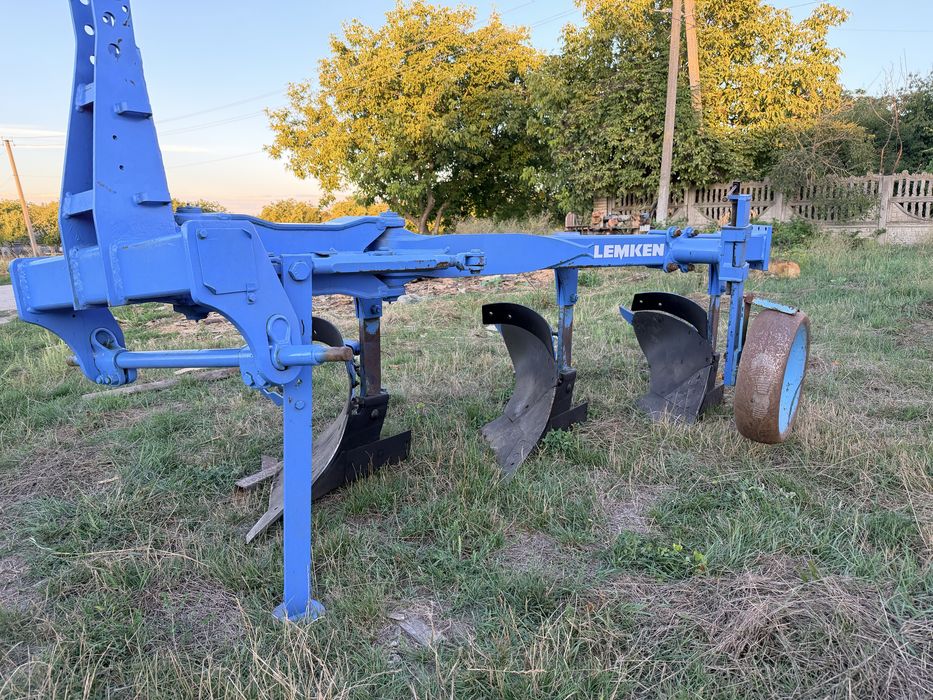 Плуг Lemken Granat 110 (3+1) з регулюваноюшириною захвату(30;35;40)