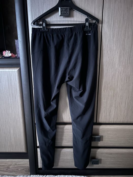 Чоловічі оригінальні спортивні штани Nike Dri Fit М розмір