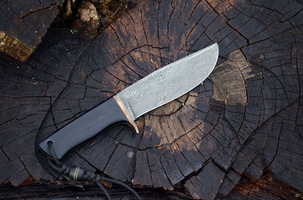 Kuty nóż Iron Frog damast