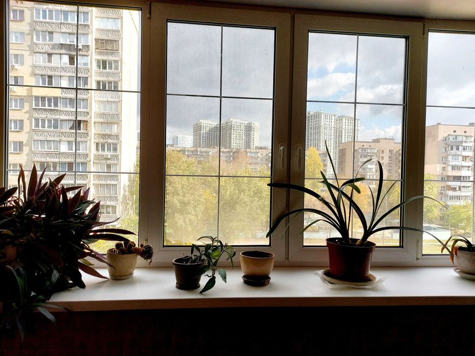 2х.просп.Бажана 9Д.Уютная квартира ,ухоженная.ДЕРЖПРОГРАМИ.