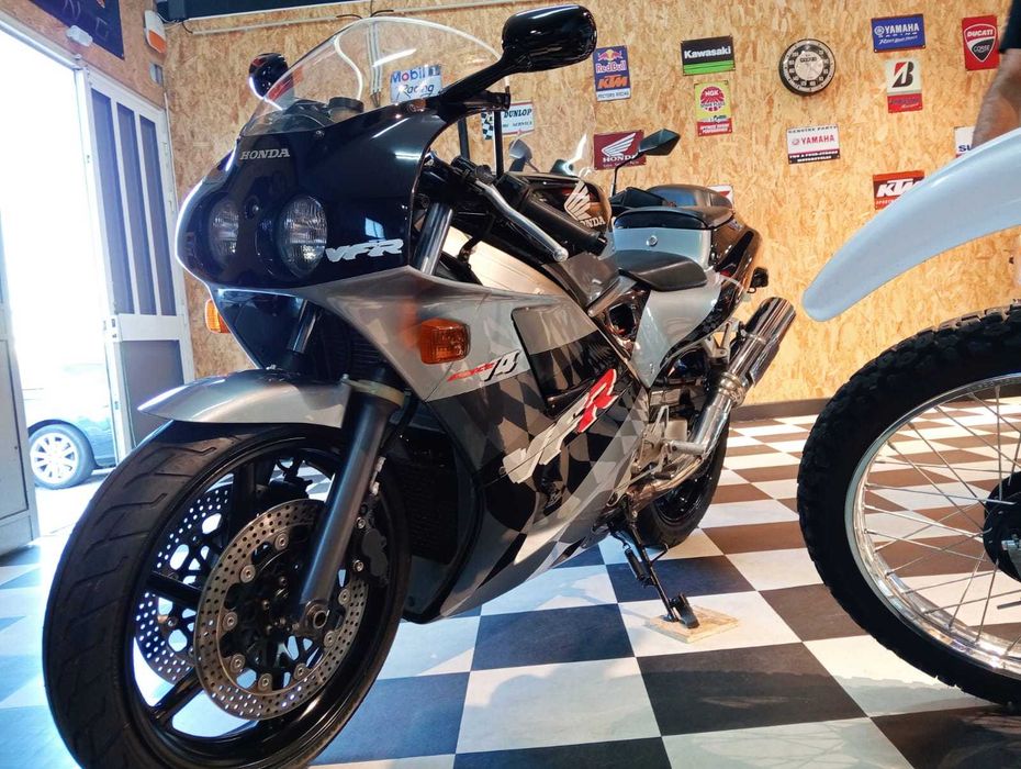 Honda VFR400R Colecção