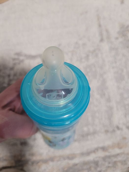 Продам дитячу бутилочку chicco з 2х місяців