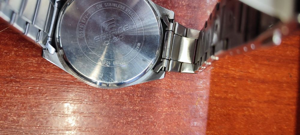 Чоловічий годинник CASIO