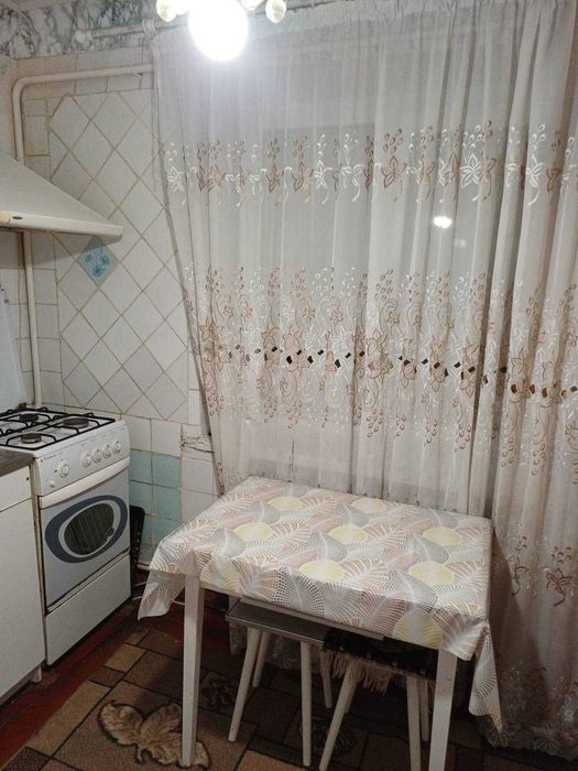 Продам 2 комнатную квартиру Чугуев Автономное отопление