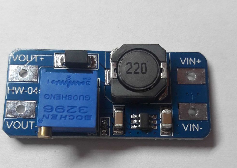 Повышающий преобразователь напряжения.      НЕТ СВЕТА ЕСТЬ ИНТЕРНЕТ !