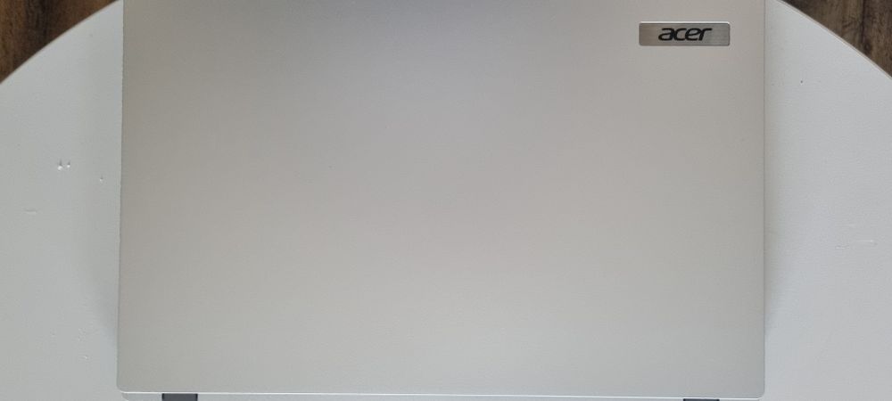 Laptop Accer Travel Mate IP