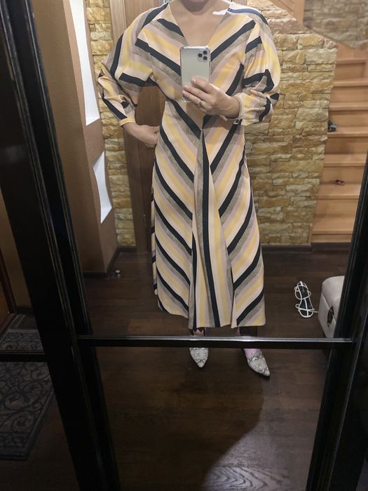 Сукня Mango