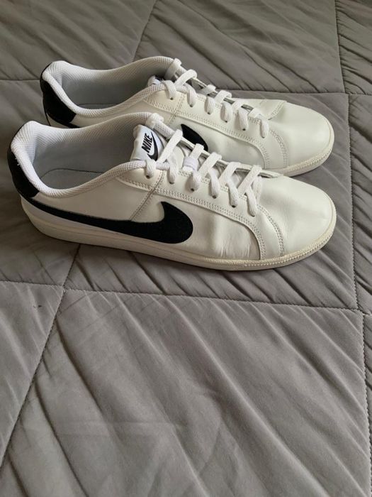 Sapatihas Brancas, Nike