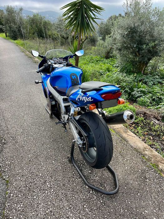 KAWASAKI NINJA ZX9R 1999