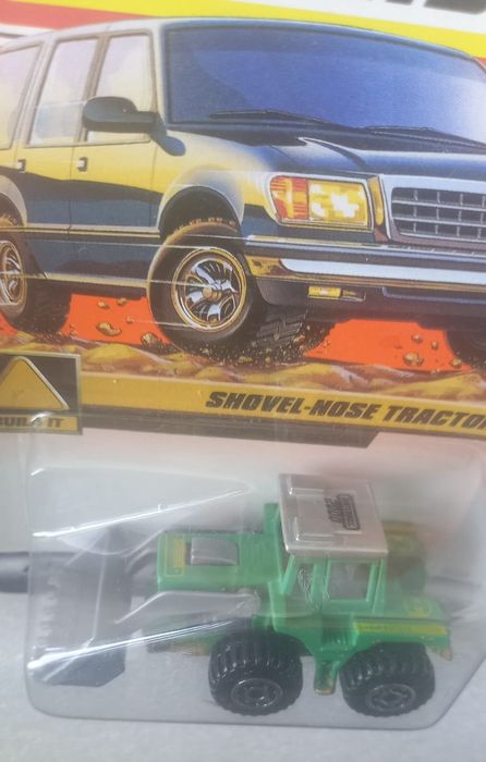 Shovel-nose tractor matchbox