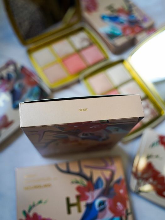 Палетка Hourglass Ambient Lighting Edit Unlocked Deer
