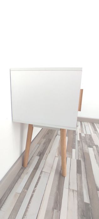 Móvel aparador branco