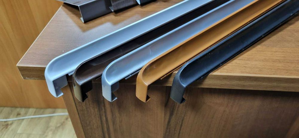 Заглушки для віконних  відливів металевих Відлив під заглушку Отливы