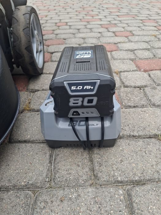 Kosiarka  akumulatorowa  Stiga  80V
