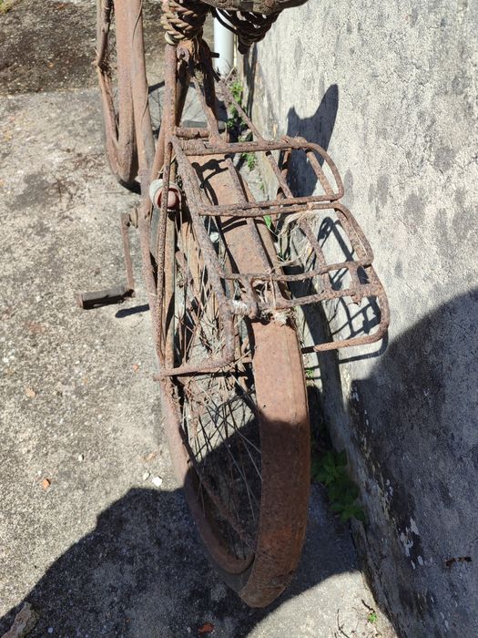 Vendo bicicleta pasteleira de senhora - Walmer England