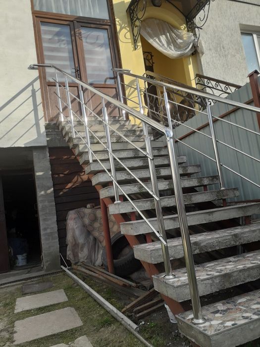 Перила з нержавійки,сходи, поручні,пандуси.