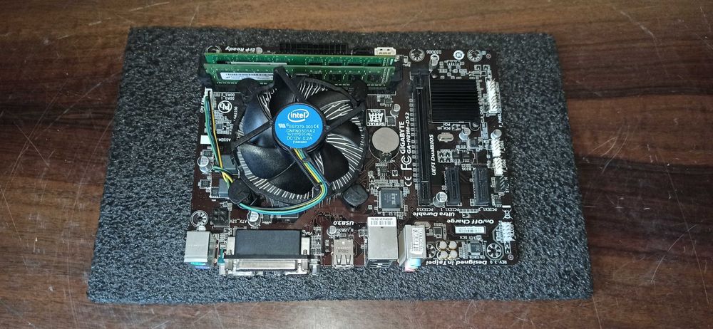 Системная плата 1150 Gigabyte GA-H81M-DS2 + i5 4690k box + 8gb ddr3