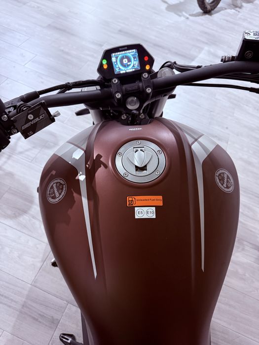 Benelli 502c  igual a nova com apenas 4900km