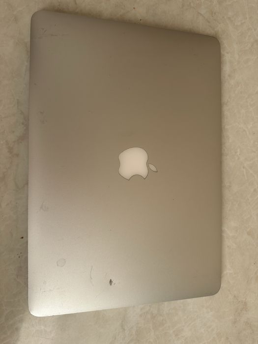 Apple Macbook Air 2011