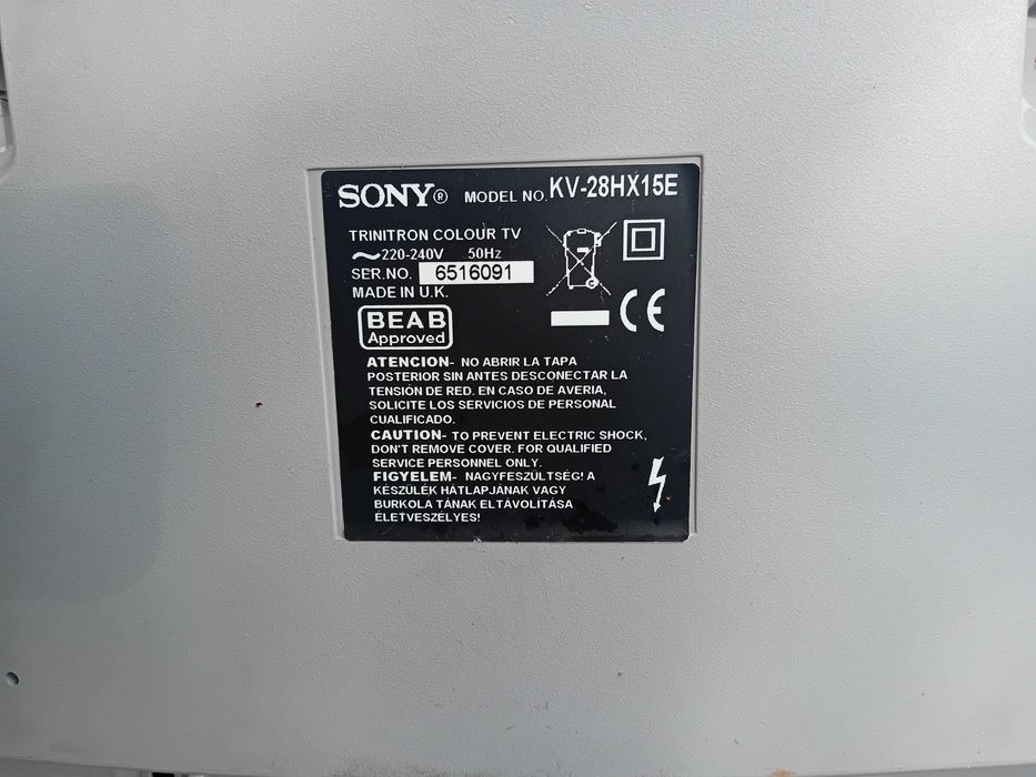 TV Sony Trinitron WEGA 16:9