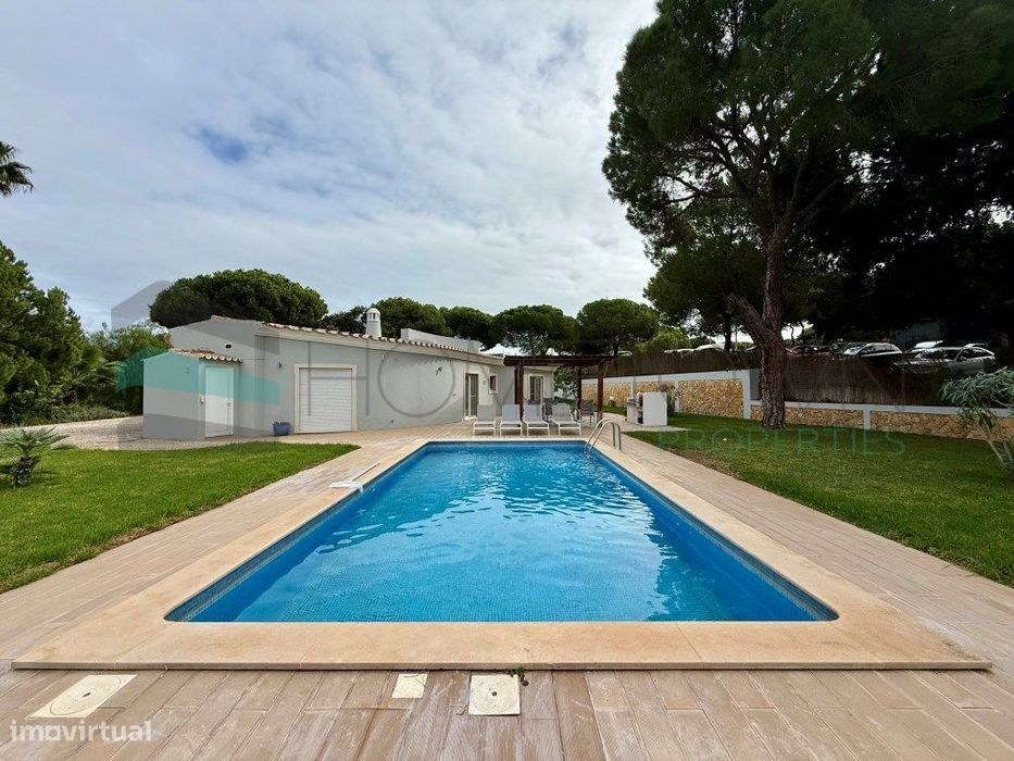 Moradia V4 - Almancil, arrendamento anual