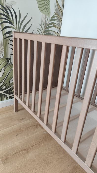 Meble dziecięce IKEA Sundvik - łóżeczko, szafa, komoda z przewijakiem