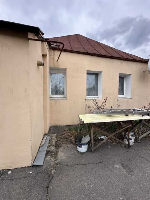 Продаж половинки будинку. Дешево!