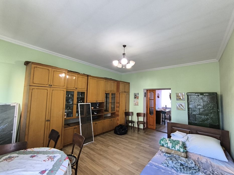 2- х кімнатна в особняку