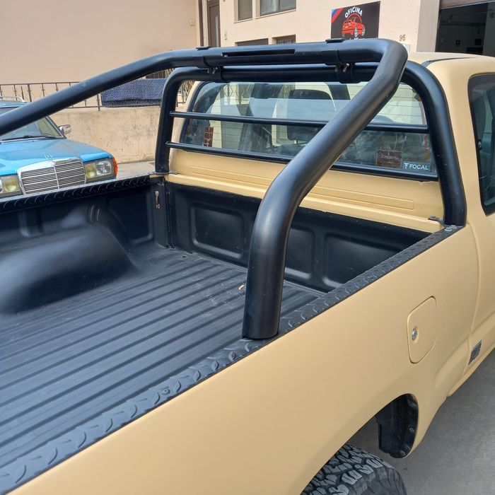 Toyota Hilux 4x4