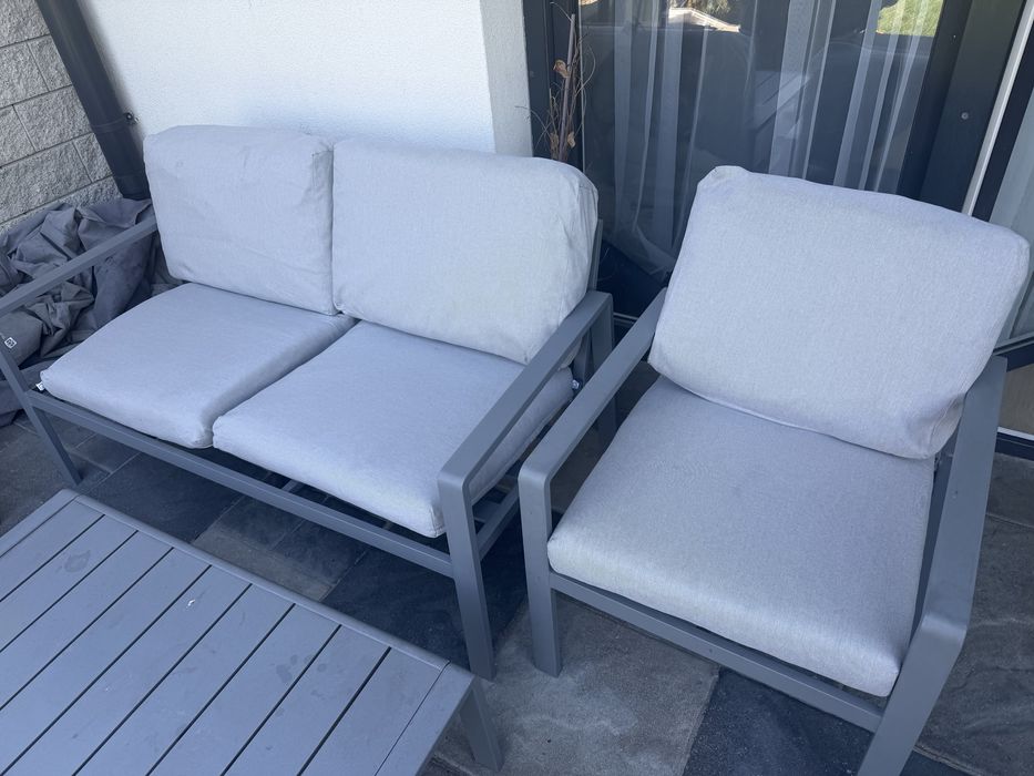 Zestaw wypoczynkowy na taras balkon