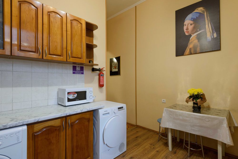 Хостел на сутки / на неделю / на месяц Центр Киева М. Золотые ворота