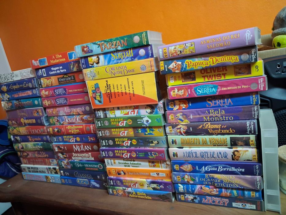 Cassetes VHS e DVD's