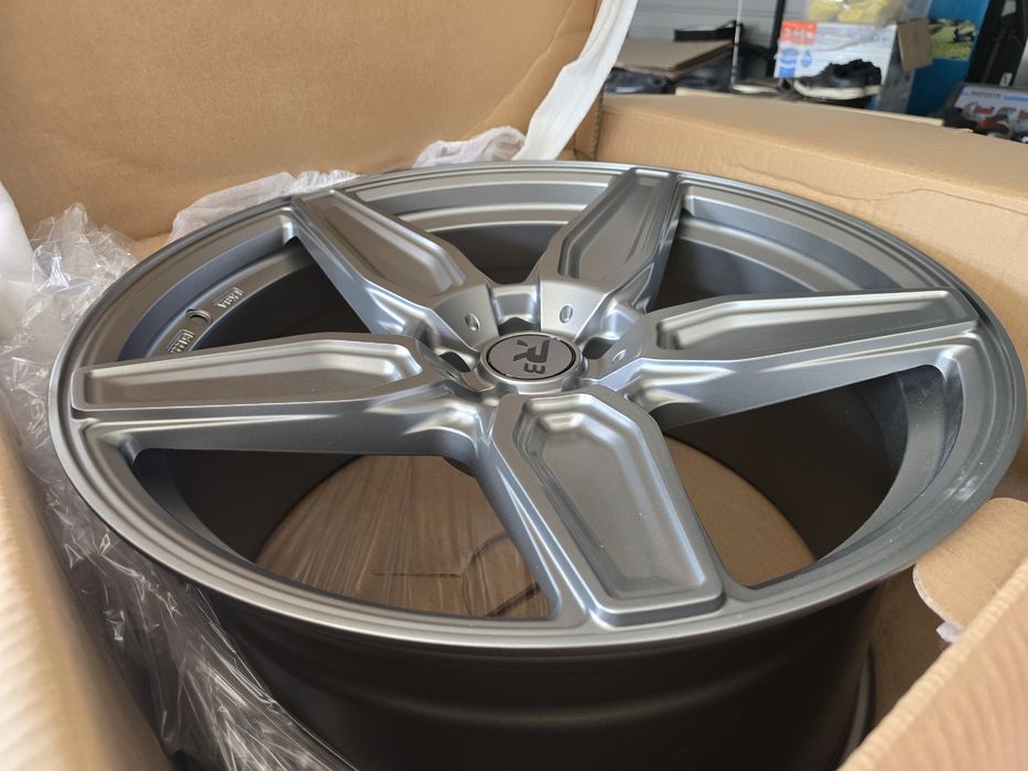 Alufelgi R3 10,5j 20'  BMW X5, X6   5x120