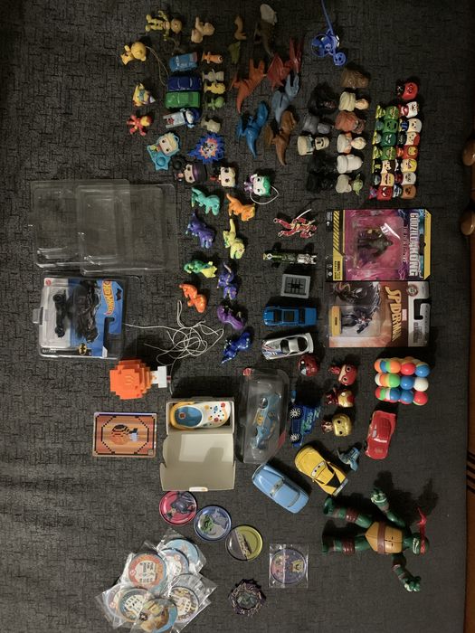 Очень много разных игрушек
