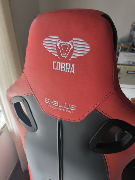 Cadeira Gaming Cobra E-Blue Pro Gaming