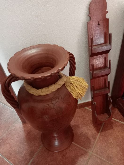 Jarrão e porta cartas