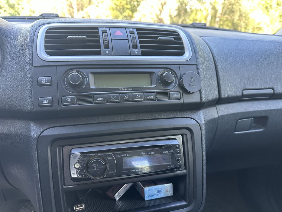 Продам  авто Skoda  roomster