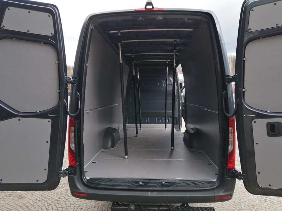 Mercedes Sprinter L4H2 Zabudowy samochodów dostawczych KNAUTECH
