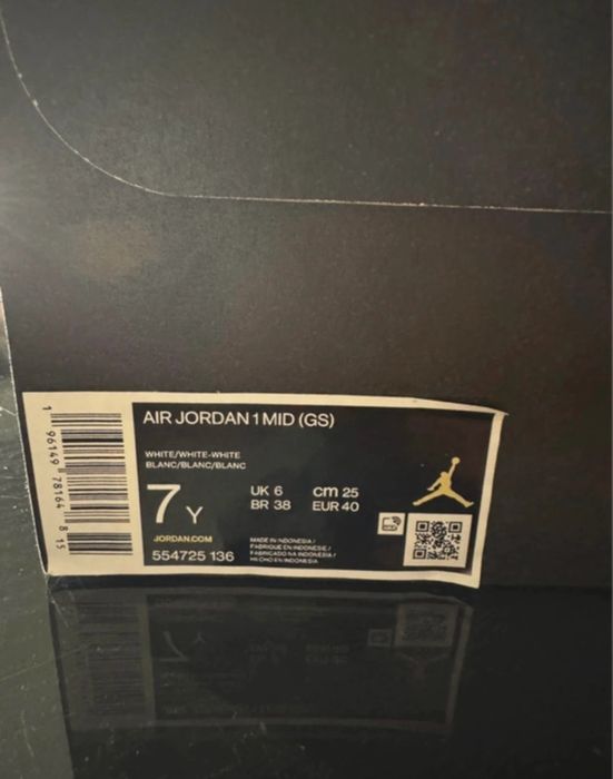 Jordan 1 mid preto bota